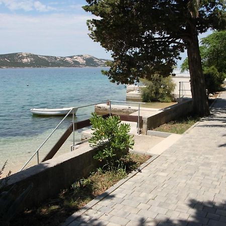 Apartments Haramincic M&B Stara Novalja Bagian luar foto