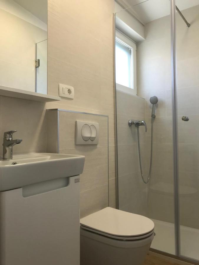 Apartments Haramincic M&B Stara Novalja Bagian luar foto
